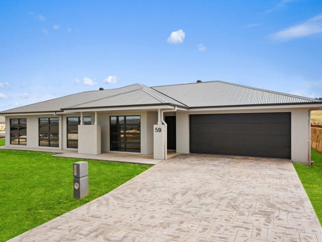 Contemporary Family Living on a Generous 1,147sqm Parcel