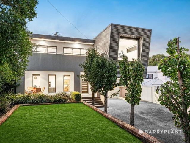 Contemporary Family Residence with Exceptional Outdoor Living
