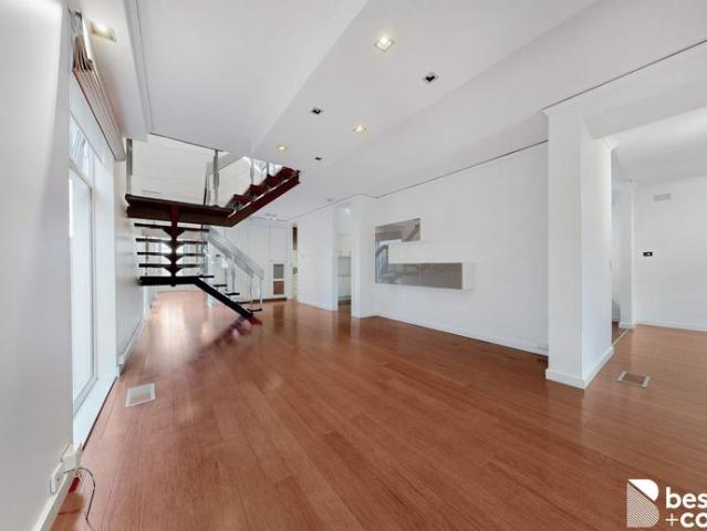 Contemporary Five Bedroom Family Home in Prime Caulfield Location