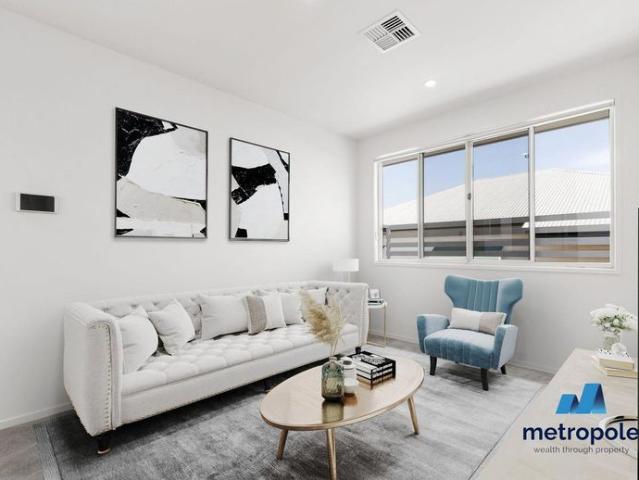 CONTEMPORARY HOME IN GOOD LOCATION