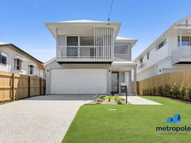 CONTEMPORARY HOME IN GOOD LOCATION