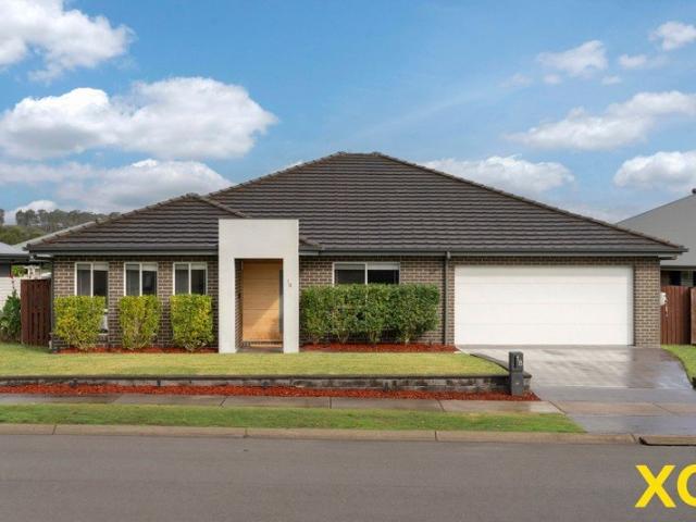 Contemporary Home in Superb Location