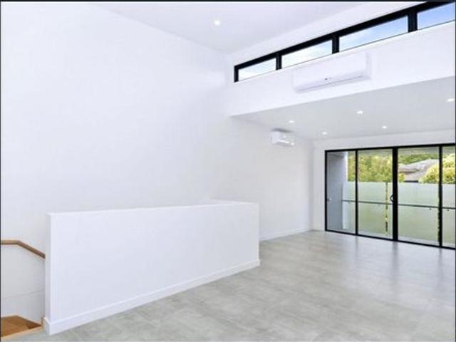 Contemporary Heidelberg Living – Stylish 2 Bedroom, 2 Bathroom Residence