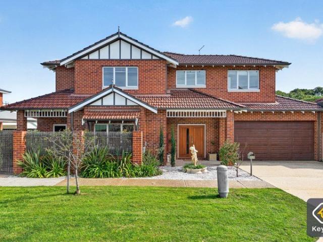 Contemporary Heritage Inspired 4 bedroom home in Inglewood