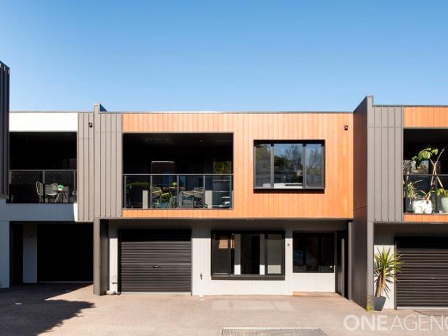 Contemporary Inner City Living with Security and Style