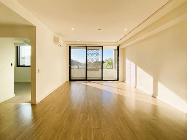 Contemporary One Bedroom Apartment in Highly Desirable Schofields Location