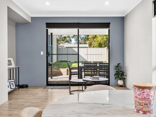 Contemporary, low maintenance ease