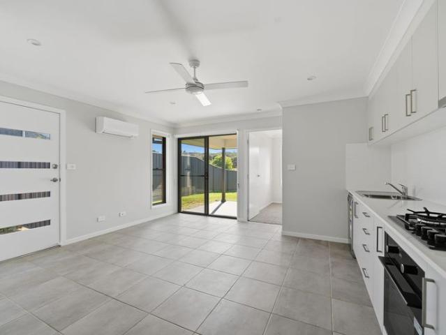 CONTEMPORARY, LOW MAINTENANCE LIVING