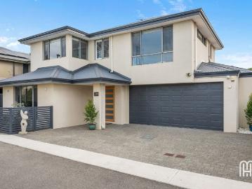 Contemporary Low Maintenance Living