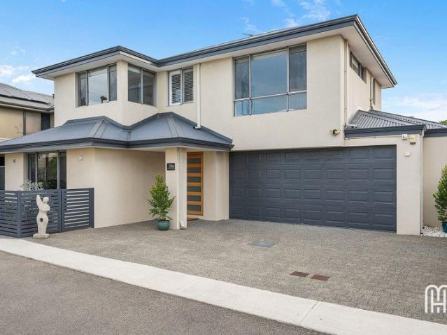 Contemporary Low Maintenance Living