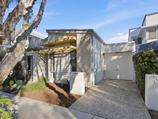 Contemporary Lowset Living with No Body Corporate Fees