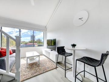 Contemporary Loft Living with Ultimate Convenience