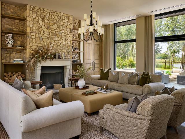 Contemporary Lakeside House at The Lakes by Yoo