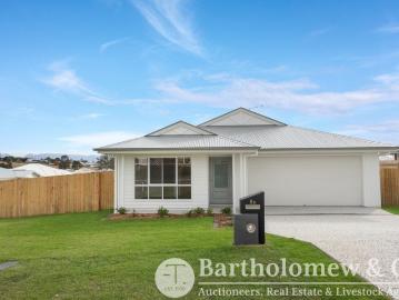 Contemporary Living Meets Country Charm in Kalbar!