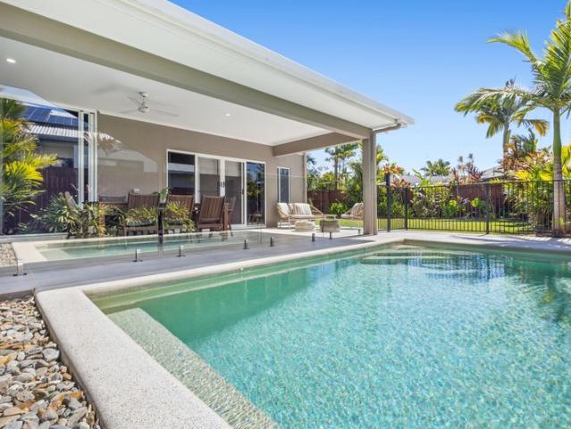 Contemporary Living Meets Tropical Elegance