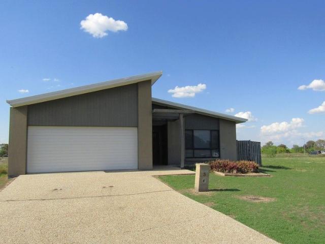 CONTEMPORARY LIVING AT ITS BEST BLUE RIDGE ESTATE INVESTMENT OR FAMILY