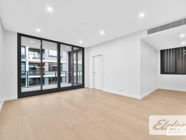 Contemporary Living and Timeless Design in the Prestigious 'Verset' Building
