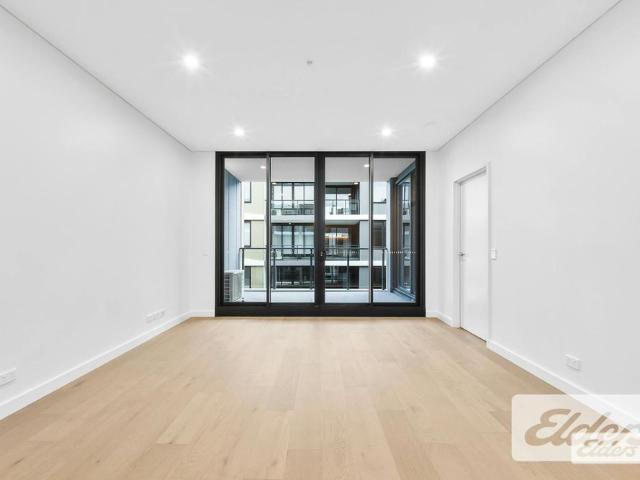Contemporary Living and Timeless Design in the Prestigious 'Verset' Building