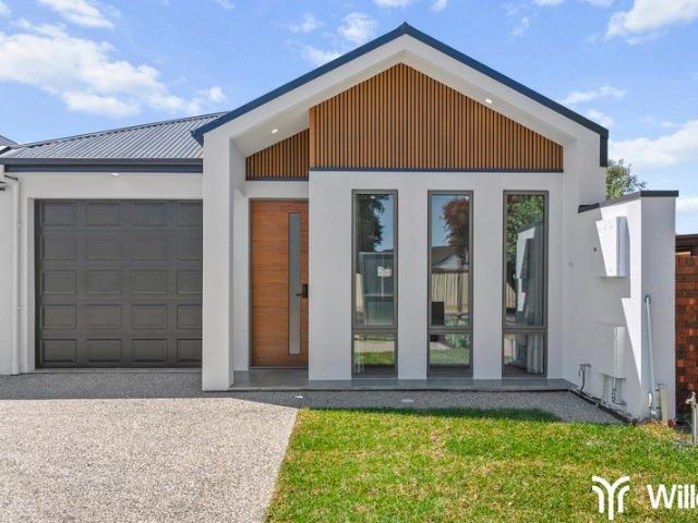 Contemporary Living, Beautifully Resolved