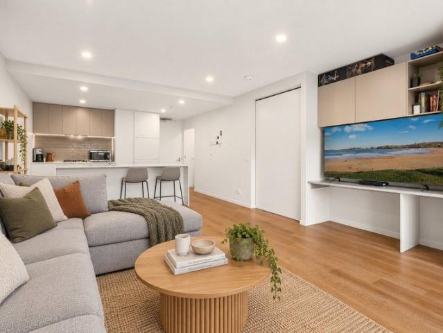 Contemporary Living, Central Convenience