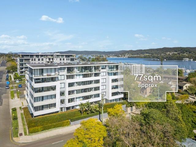Contemporary living, coastal charm