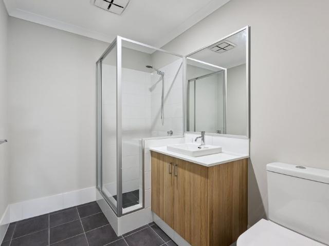 Contemporary Living dual key property