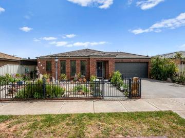 Contemporary Living in a Peaceful Neighbourhood