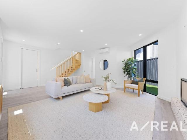Contemporary Living in a Prime Brighton East Position