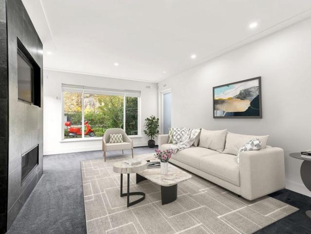 Contemporary living in premier Toorak Cul De Sac