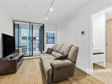 Contemporary Living in Prized Position
