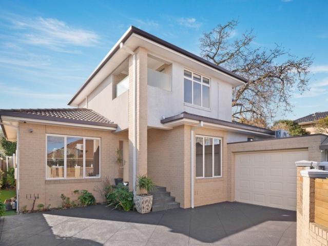 Contemporary Living in the Heart of Box Hill South!
