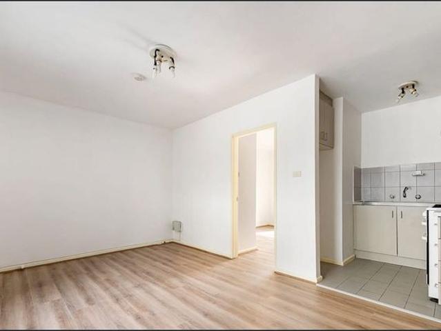 Contemporary Living in the Heart of Brunswick West
