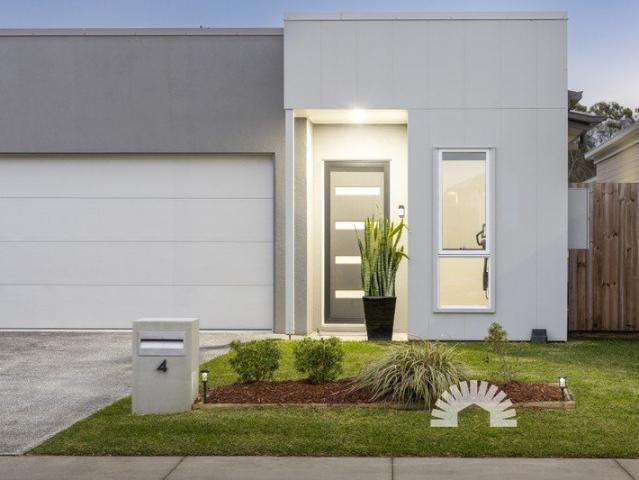 Contemporary Living in the Sought After Affinity Estate
