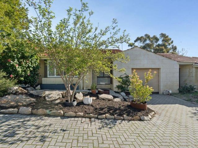 CONTEMPORARY LIVING. PERFECTLY POSITIONED