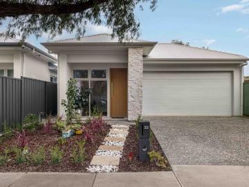 Contemporary Living Placing Lockleys Lifestyle Front & Centre