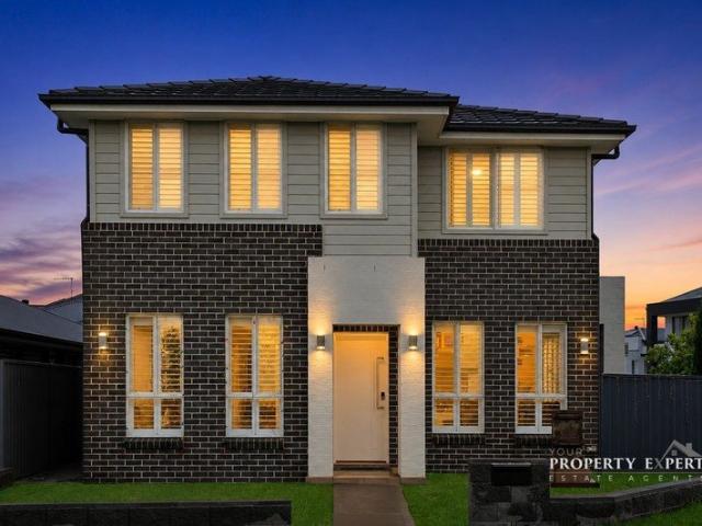 Contemporary Living Reserve Facing Home!