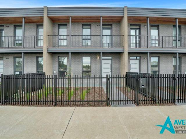 Contemporary Living with a Touch of Luxury Make This Your New Home!