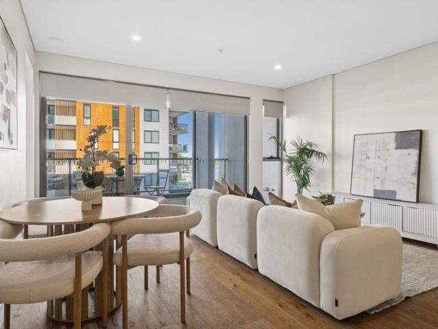 Contemporary Living with Designer Finishes & Resort Style Convenience