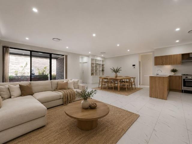 Contemporary Living with Solar