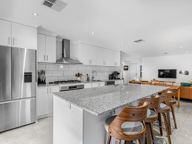 Contemporary Living with Space Where It Matters