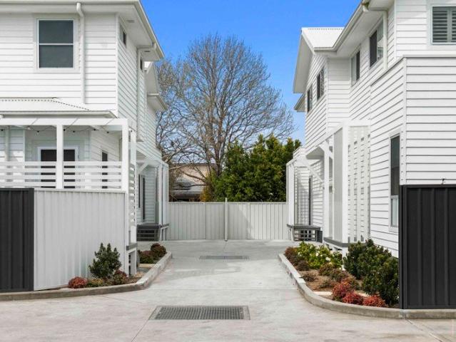 Contemporary Living with Style, Space & Convenience