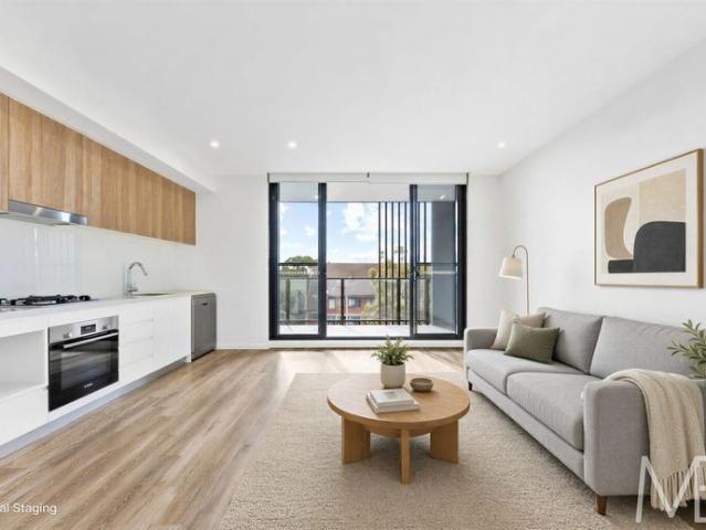 Contemporary Living with Ultra Convenience