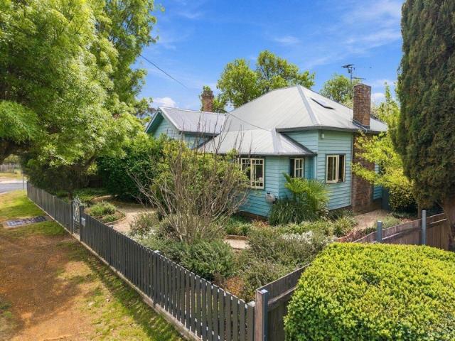 Contemporary, light filled living in fully renovated character home just blocks from the CBD