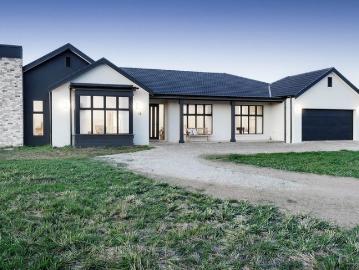 Contemporary, Luxe Living In Inverleigh