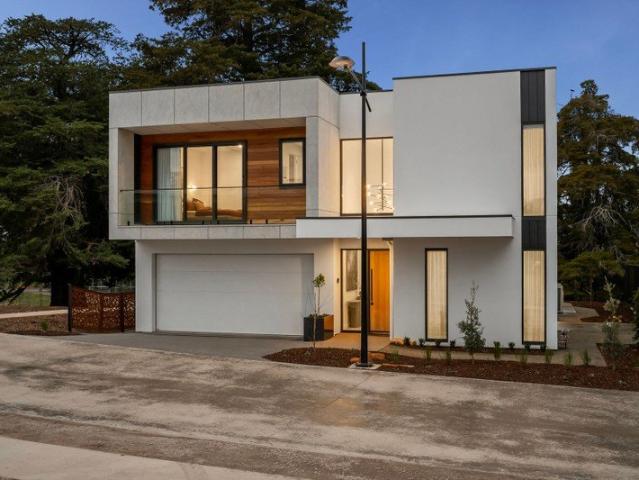 Contemporary Luxury at Fortuna Villa Estate