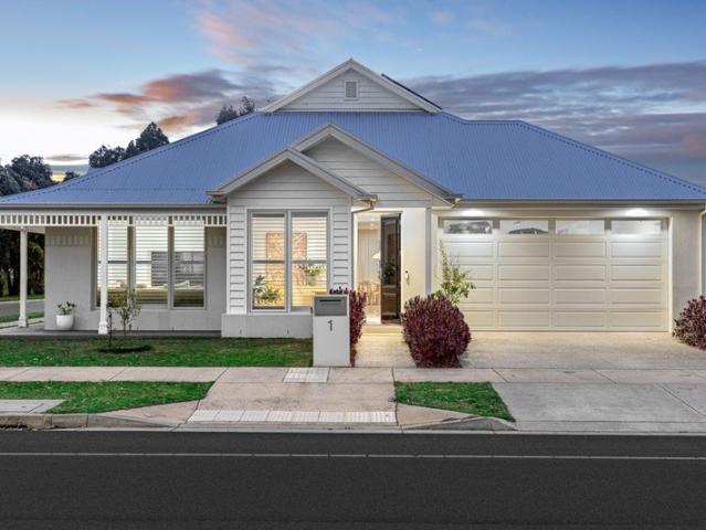 Contemporary Luxury Beside Midlands Golf Course