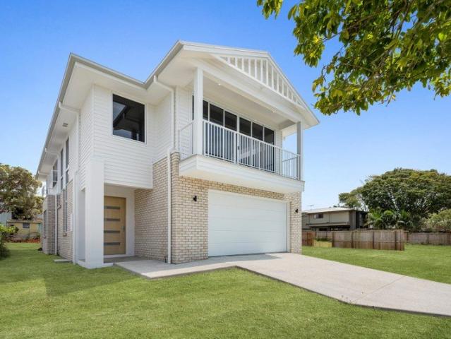 Contemporary Luxury, Exceptional Space & Premium Finishes Brand New Build!