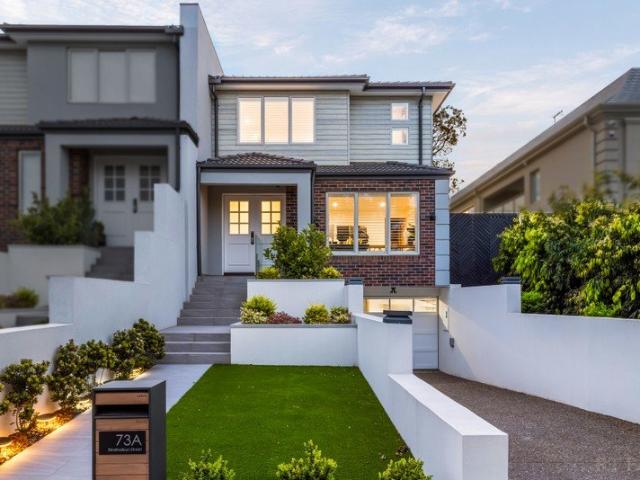 40 squares of Contemporary Luxury Modern Living