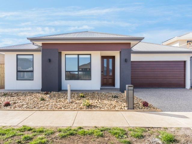 Contemporary Luxury in a Brand New Home