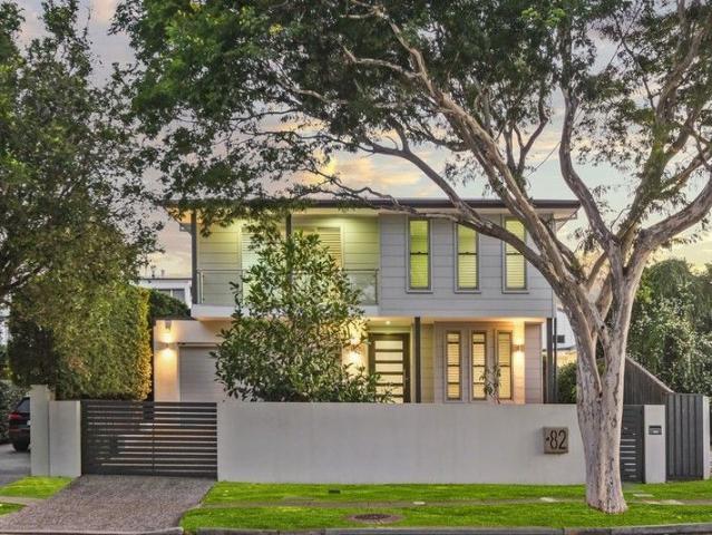 Contemporary Luxury in a Premier Ascot Position